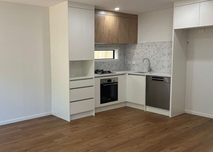  at 2/3 Donnell Avenue, Favona, Manukau City, Auckland