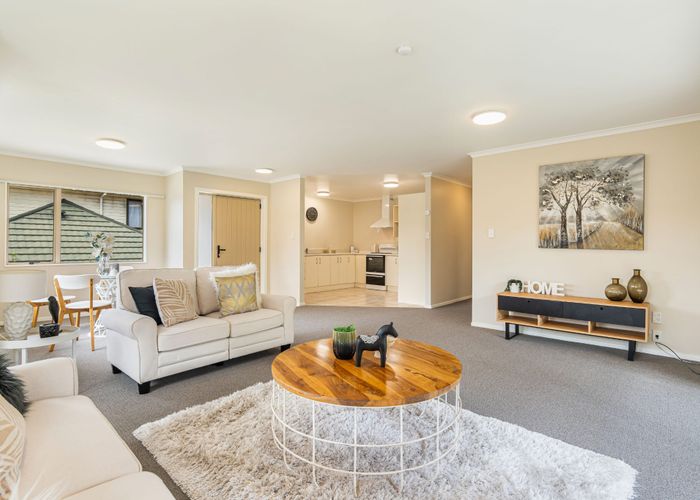  at 8 Elder Place, Massey, Waitakere City, Auckland