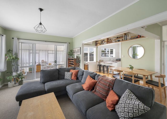  at 85 Latham Street, Marewa, Napier