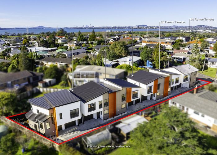  at 8C Rowan Terrace, Te Atatu South, Waitakere City, Auckland