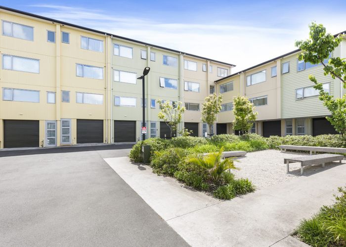  at 5/11 Ray Small Drive, Papakura, Papakura, Auckland