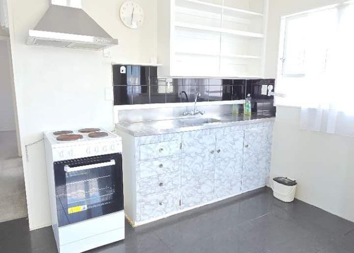  at 4/1223 New North Road, Mount Albert, Auckland City, Auckland