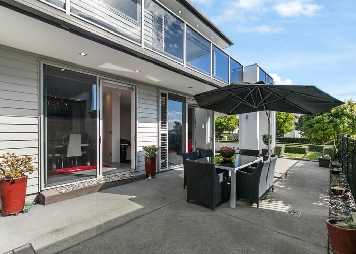  at 4 Corsica Way, Karaka, Papakura