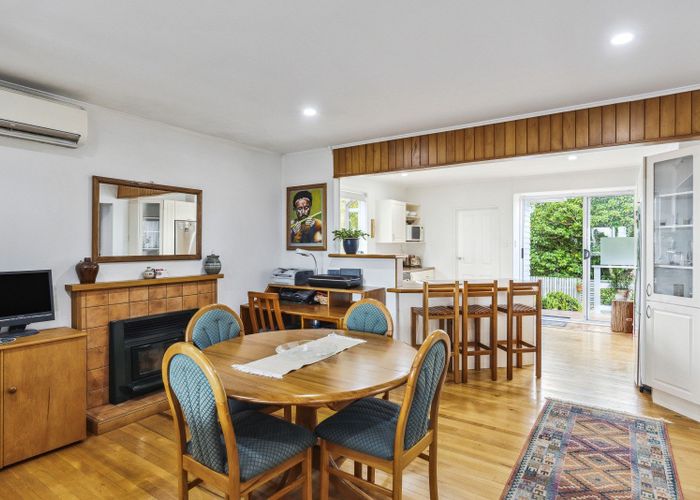  at 64 Alexander Road, Raumati Beach, Paraparaumu