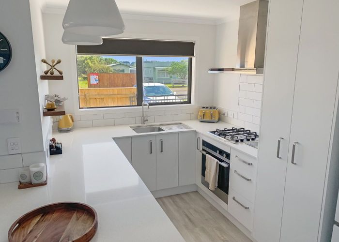 For rent 50 Pratt Avenue, Foxton Beach, Horowhenua, Manawatu