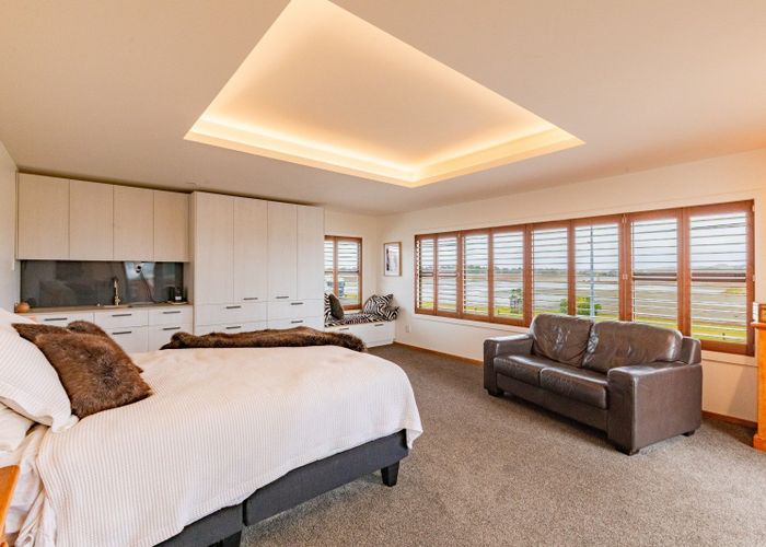  at 62 Meeanee Quay, Westshore, Napier, Hawke's Bay