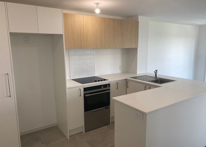  at 14/270 Onewa Road, Birkenhead, North Shore City, Auckland