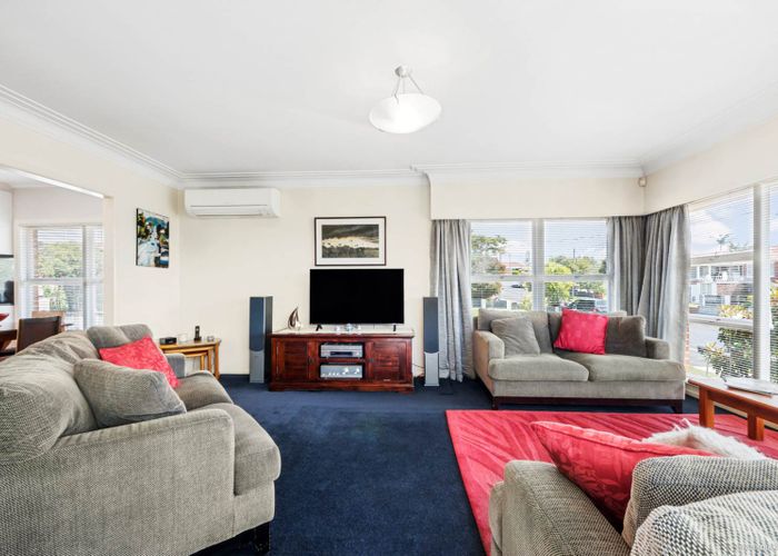  at 14 Letterkenny Place, Blockhouse Bay, Auckland
