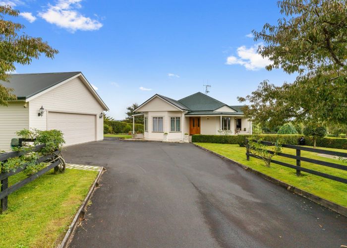  at 290 Boyd Road, Horsham Downs