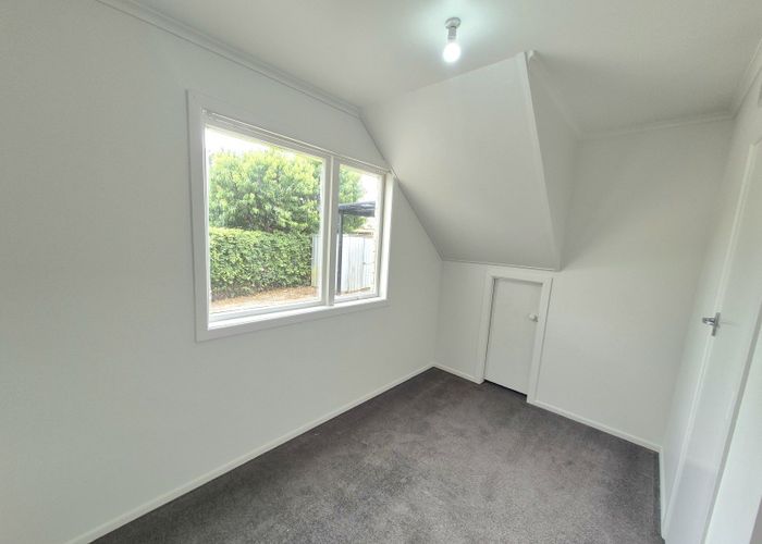  at 29 Deanwell Avenue, Deanwell, Hamilton