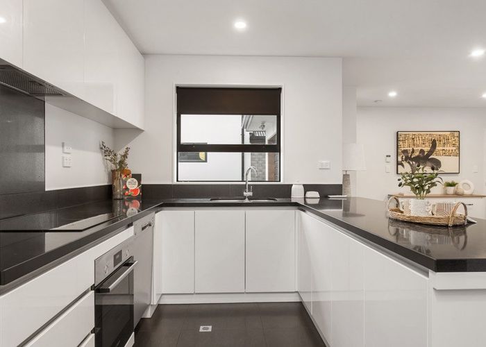  at 10 Shingle Street, SYDENHAM, CHRISTCHURCH
