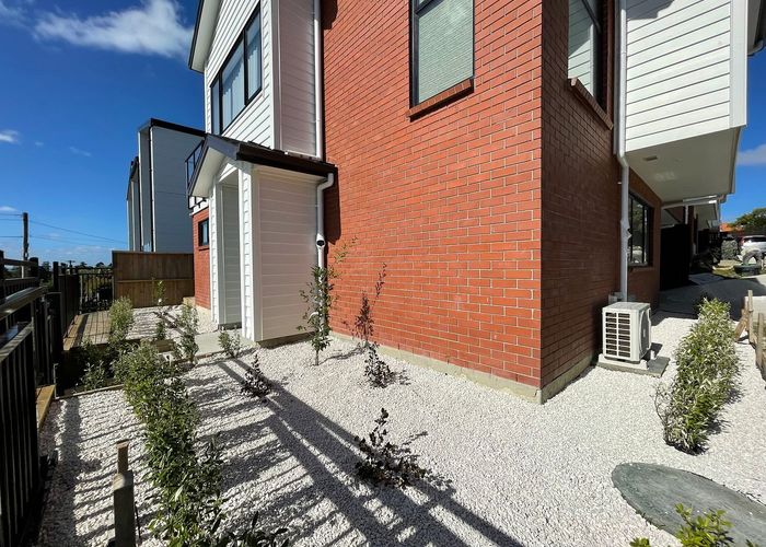  at 20B Roberton Road, Avondale, Auckland City, Auckland