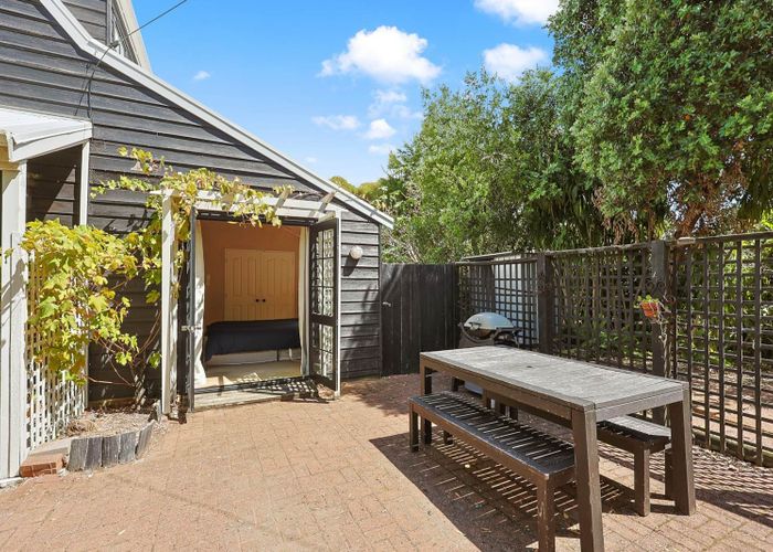  at 383 Sea View Road, Onetangi, Waiheke Island, Auckland