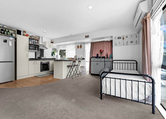  at 82 Malaspina Place, Papatoetoe, Manukau City, Auckland