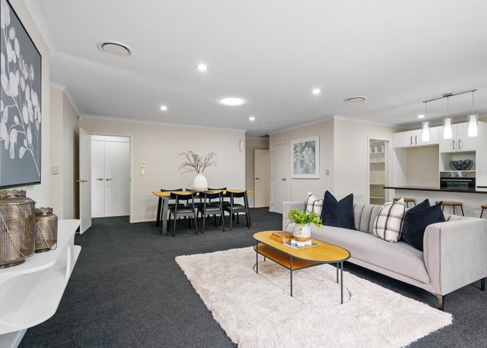  at 44 Alpers Ridge, Leamington, Cambridge