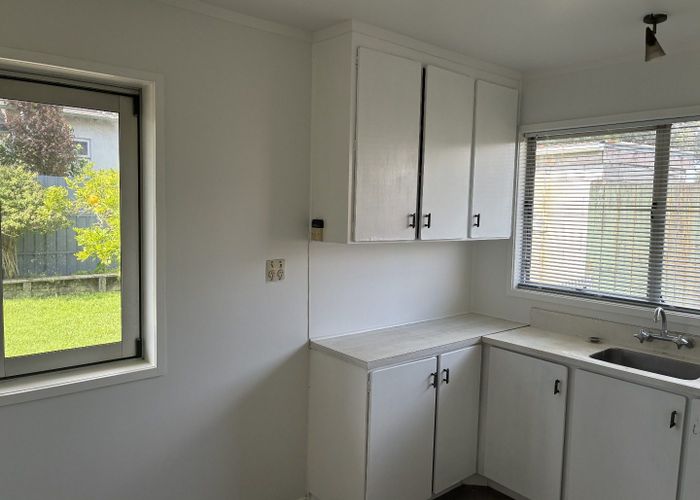  at 3/46 Morningside Drive, Morningside, Auckland City, Auckland