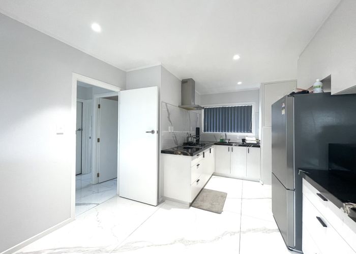  at 1/5 Avis Avenue, Papatoetoe, Manukau City, Auckland