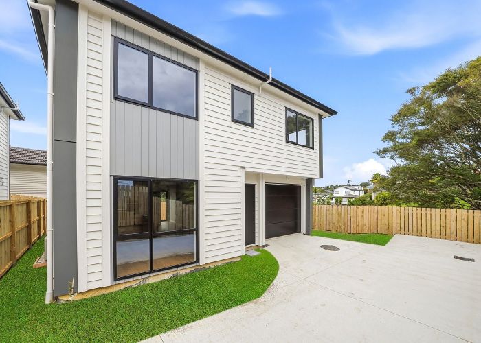  at 9 Eastglen Road, Glen Eden, Waitakere City, Auckland