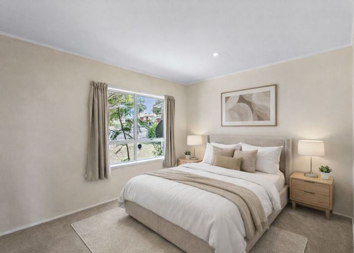  at 2/71 Bentley Avenue, Glenfield, North Shore City, Auckland