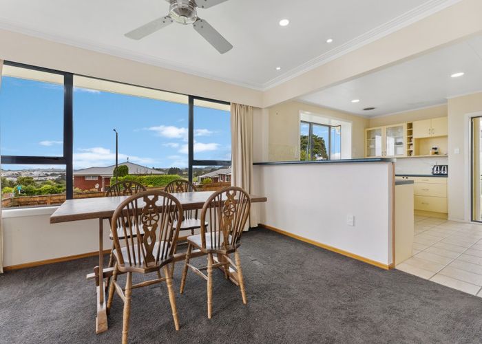  at 3 Hillcrest Street, Glen Avon, New Plymouth