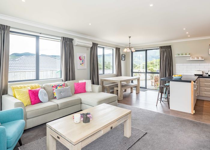  at 18 Mervyn Kemp Drive, Tawa, Wellington