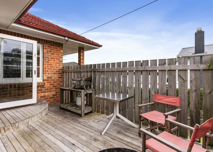  at 24 Highland Road, Mount Albert, Auckland