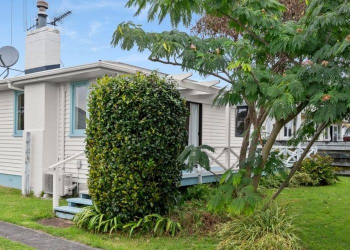  at 49 Queen Road, Bellevue, Tauranga