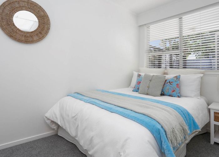  at 4/20 Poronui Street, Mount Eden, Auckland