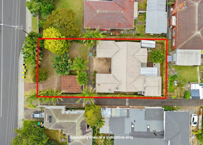  at 11 Exmouth Road, Northcote, North Shore City, Auckland