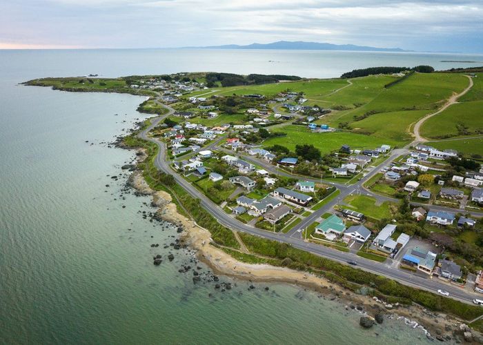 For sale 8 Irwin Street, Riverton, Southland, Southland homes.co.nz