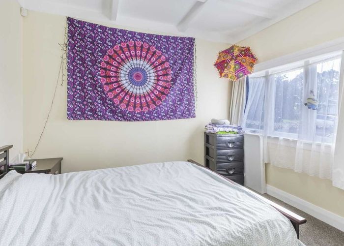  at 8A Louvain Avenue, Mount Roskill, Auckland City, Auckland