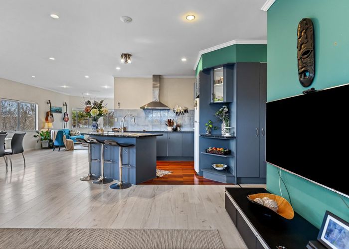  at 21 Cinnabar Place, Westgate, Waitakere City, Auckland