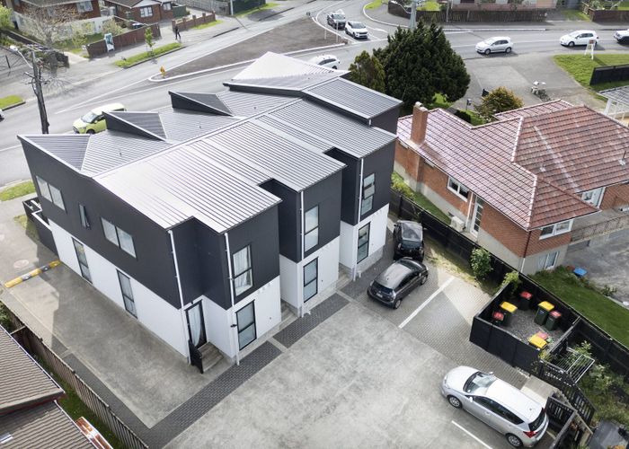  at 2/518 Blockhouse Bay Road, Blockhouse Bay, Auckland City, Auckland