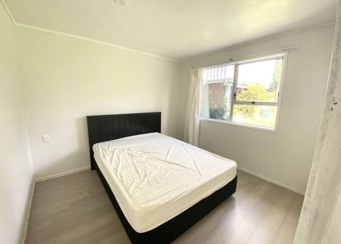  at 12 Liddell Street, Hillcrest, Auckland