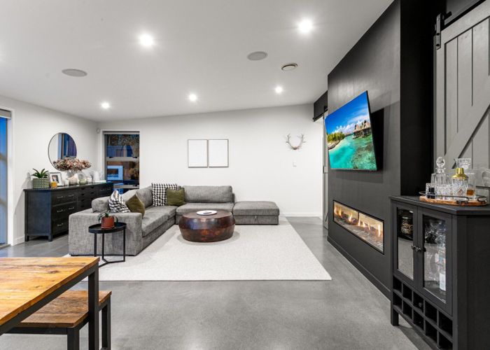 at 261 Lakes Boulevard, Pyes Pa, Tauranga, Bay Of Plenty