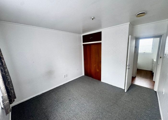  at 52 Roick Parade, Glen Eden, Waitakere City, Auckland