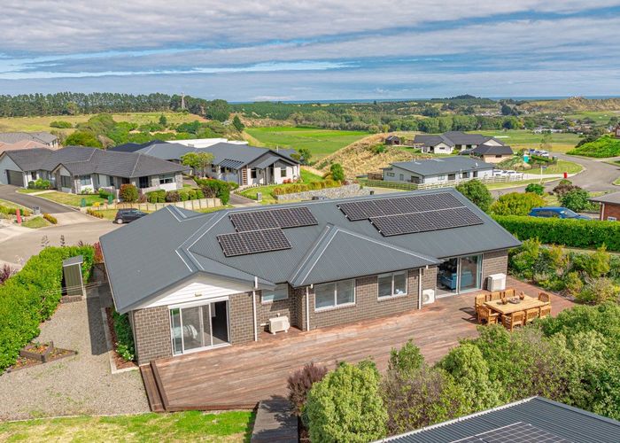  at 35 Cracroft Drive, Putiki, Whanganui