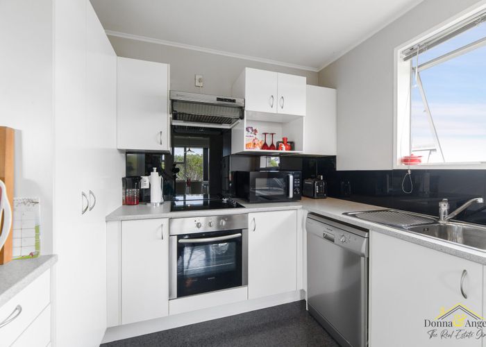  at 3/10 Mayville Avenue, New Lynn, Auckland