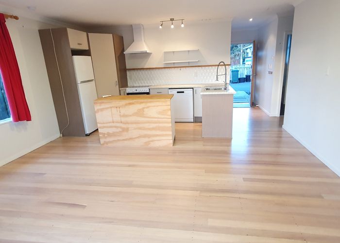  at Sievers Cres (power included), Cannons Creek, Porirua, Wellington