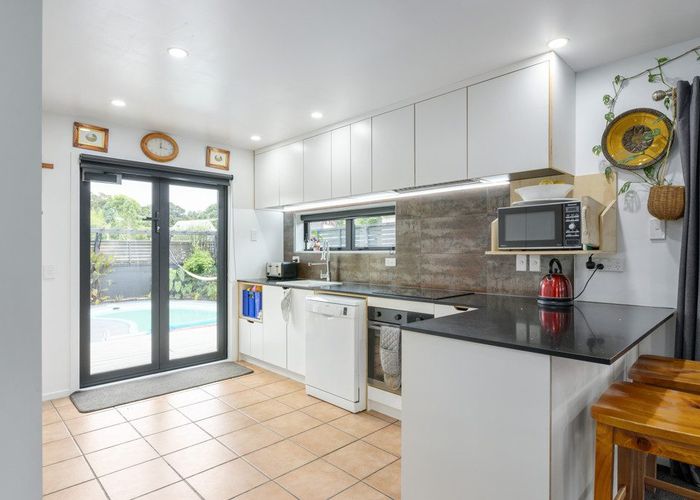  at 11 Leonard Place, Dinsdale, Hamilton