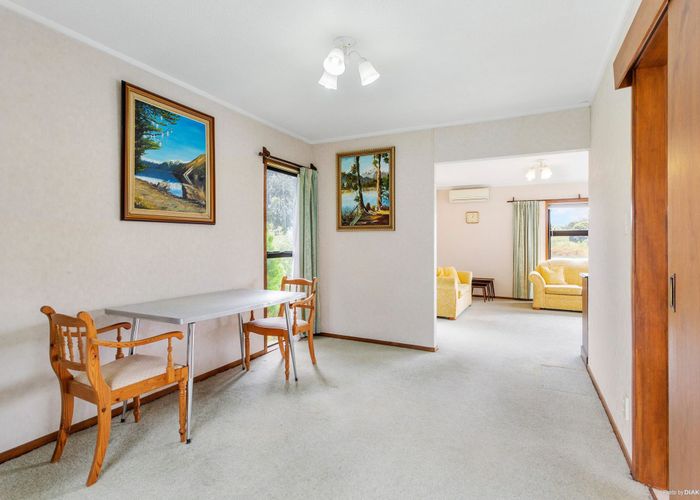 at 12 Augusta Place, Forrest Hill, Auckland