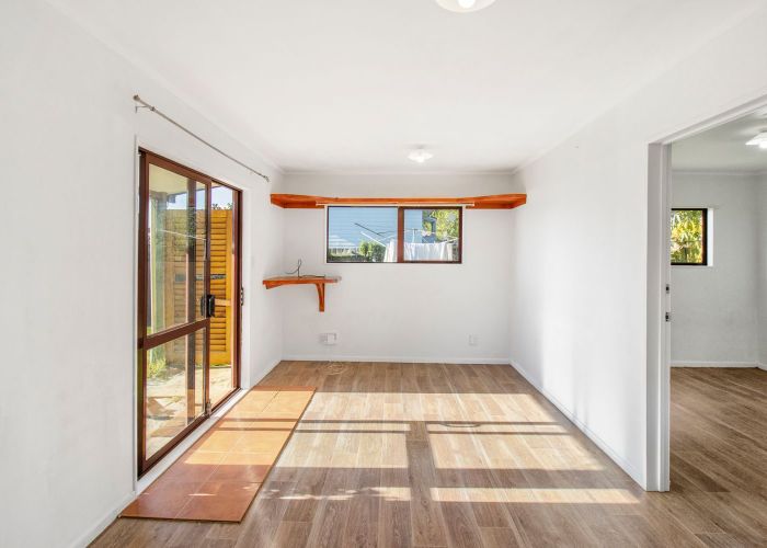  at 15 Bundena Place, Clendon Park, Manukau City, Auckland