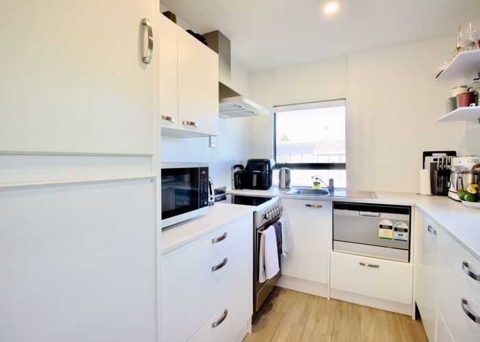  at 4/56 Ferndale Rd, Mount Wellington, Auckland City, Auckland
