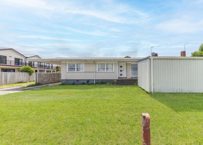  at 61 Carrington Avenue, Silverdale, Hamilton, Waikato