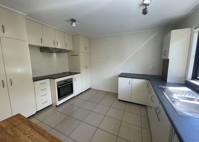  at 74 Stanaway Street, Hillcrest, Auckland