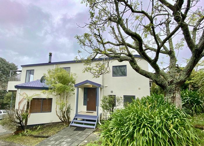  at 1/42 Beulah Avenue, Rothesay Bay, Auckland
