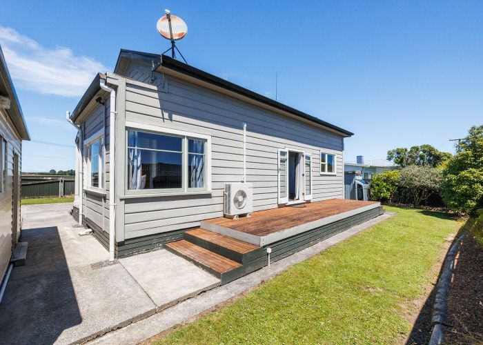  at 6 Acourt Street, Sanson, Manawatu, Manawatu / Whanganui