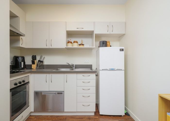  at 15/30 Mathesons Road, Phillipstown, Christchurch