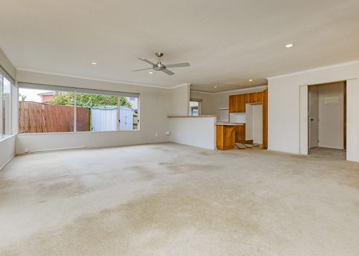  at 2/19 Riverview Road, Panmure, Auckland