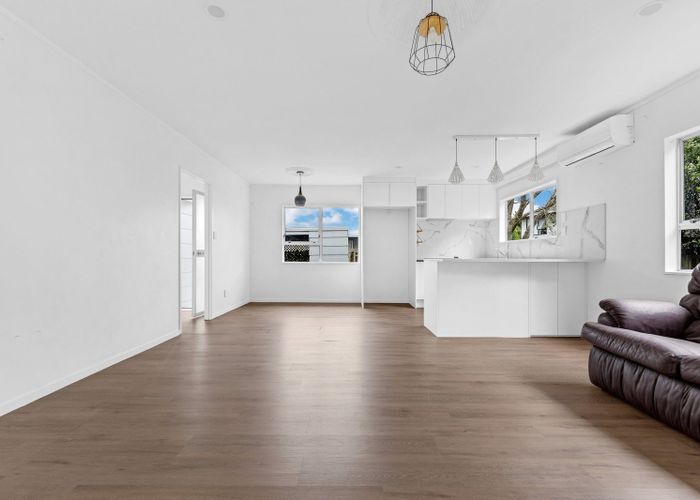  at 1/11 Justamere Place, Weymouth, Manukau City, Auckland